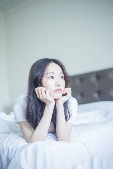 亲亲抱抱举高高打扑克